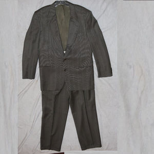 Valentino Uomo Striped Gray Suit - Mens 42L Long